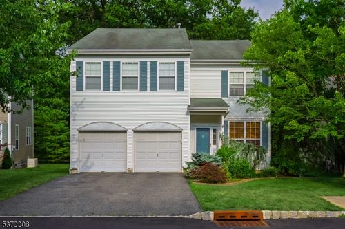 4 N Glen Cir, Oak Ridge, NJ, 07438-9534 | Card Image