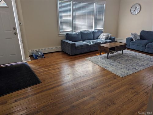 21 Hillside Ave, Woodbourne, NY, 12788-5000 | Card Image