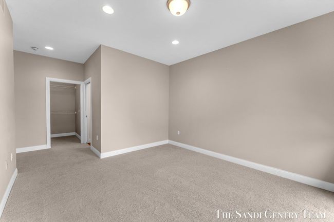15 - 917 W Savidge St, Condo with 2 bedrooms, 2 bathrooms and null parking in Spring Lake MI | Image 31