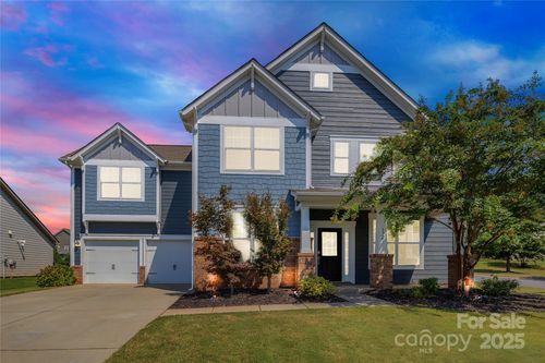 172 Sweet Briar Dr, Fort Mill, SC, 29707-6821 | Card Image