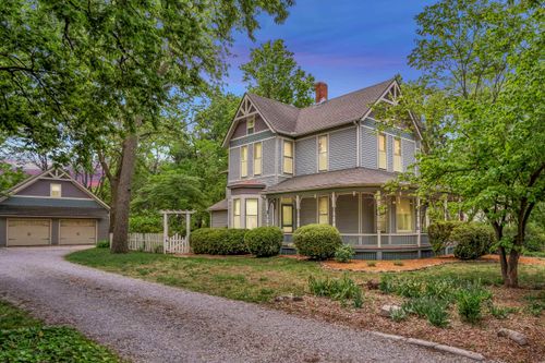 309 E 4th St, Newton, KS, 67114-2244 | Card Image