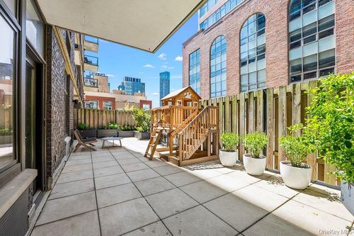 3d-226 50th Ave, Long Island City, NY, 11101-4512 | Card Image