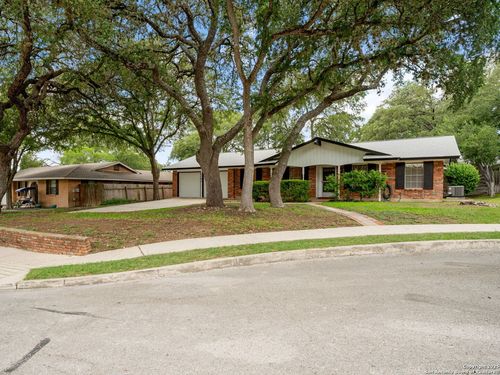107 La Salle Pl, Universal City, TX, 78148-3312 | Card Image