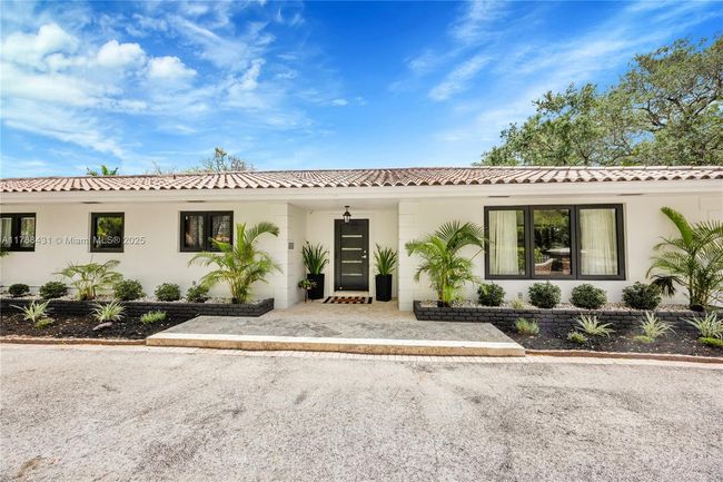 2325 Alhambra Cir, House other with 4 bedrooms, 3 bathrooms and null parking in Coral Gables FL | Image 12