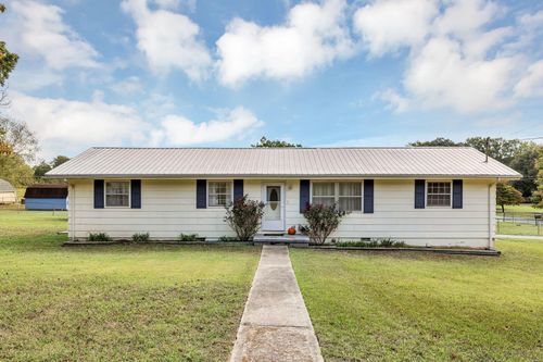 427 Oakwood Ter, Chickamauga, GA, 30707-2778 | Card Image