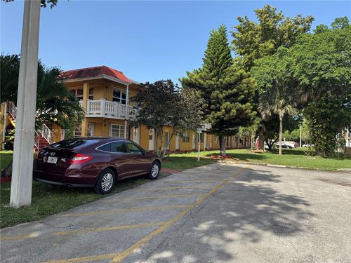 m25-115 Ne 202nd Ter, Miami Gardens, FL, 33179-2943 | Card Image