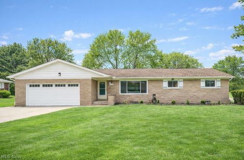5008 Laddie Drive, New Franklin, OH, 44319 | Card Image