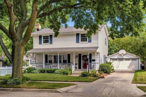 W66N394 Kennedy Avenue, Cedarburg, WI, 53012 | Card Image