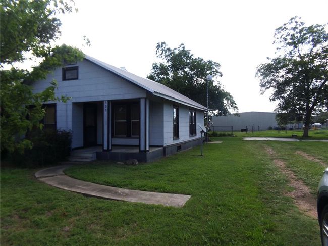 505 S Saint Andrews St, House other with 3 bedrooms, 2 bathrooms and 2 parking in Weimar TX | Image 18