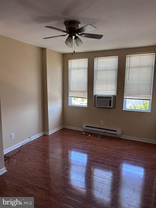 7000 Forrest Ave, Condo with 2 bedrooms, 1 bathrooms and null parking in PHILADELPHIA PA | Image 5