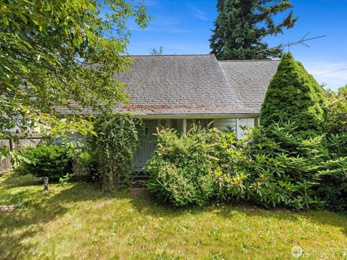 20101 Poplar Way, Lynnwood, WA, 98036-6941 | Card Image