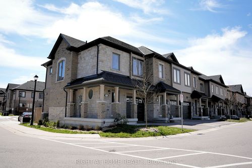 37 Cygnus Cres, Barrie, ON, L4M0K6 | Card Image