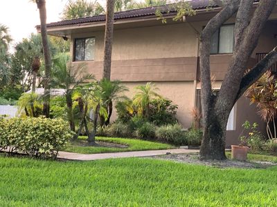 1-C - 9549 Nw 2nd Pl, Condo with 2 bedrooms, 2 bathrooms and null parking in Coral Springs FL | Image 2