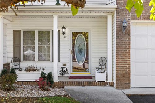 112 Collinswood Dr, STAUNTON, VA, 24401-1988 | Card Image