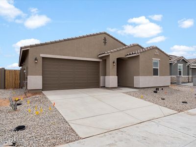 37215 W Patterson Street, House other with 3 bedrooms, 2 bathrooms and null parking in Maricopa AZ | Image 3