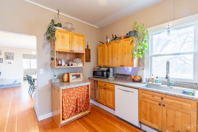 306 W Hazel St, House other with 4 bedrooms, 1 bathrooms and null parking in Genesee ID | Image 21