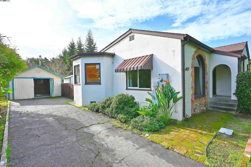 181 E Lewelling Blvd, San Lorenzo, CA, 94580-1733 | Card Image