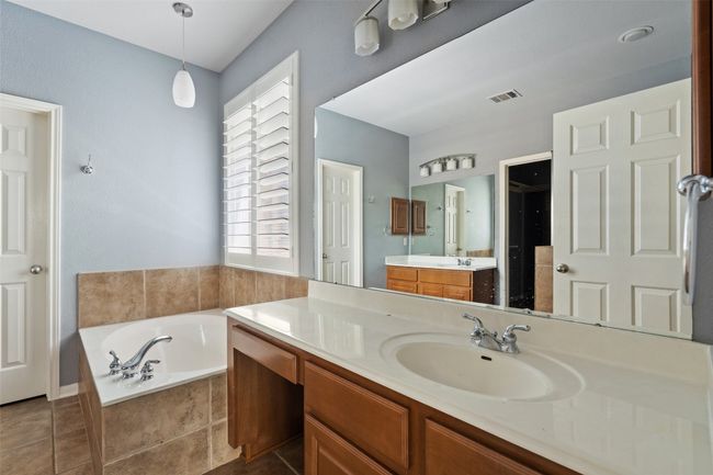 908 Golden Palomino Ct, House other with 4 bedrooms, 4 bathrooms and 5 parking in Austin TX | Image 30