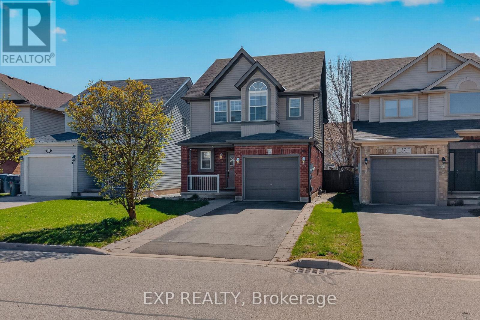 Residential in Guelph (Pineridge/Westminster Woods) 2
