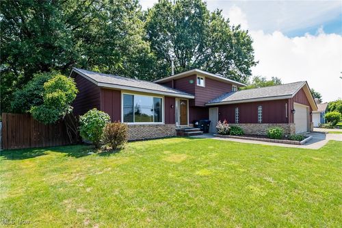 841 Substation Rd, Brunswick, OH, 44212-1903 | Card Image