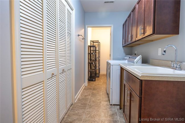 L - 2404 Magnolia Ct, Condo with 2 bedrooms, 2 bathrooms and null parking in Clarksville IN | Image 75