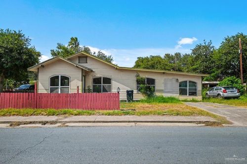 2122 W Hackberry Ave, Mcallen, TX, 78501-6814 | Card Image