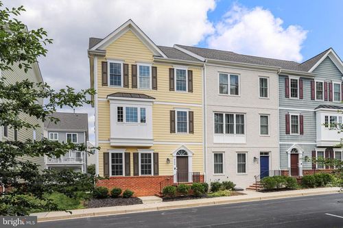 9064 Knott Ln, FREDERICK, MD, 21704-2404 | Card Image