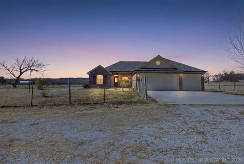 3025 Grimes Rd, Beggs, OK, 74421-3185 | Card Image