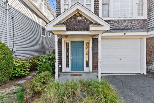 55-55 Thorpe St, Fairfield, CT, 06824-5724 | Card Image