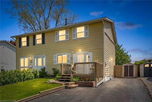 71 Blackhorne Dr, Kitchener, ON, N2E1T5 | Card Image