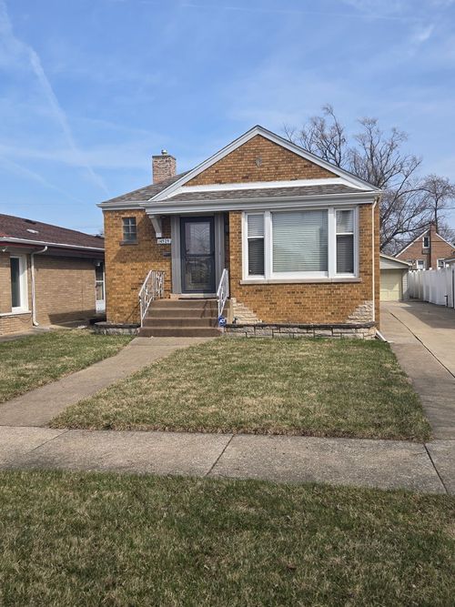 14529 S Emerald Ave, Riverdale, IL, 60827-2620 | Card Image