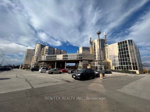 a402-8000 Jane St, Concord, ON, L4K5B8 | Card Image
