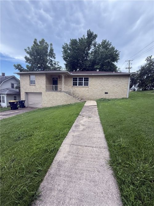 120 W Erie Ave, Harrison, AR, 72601-3502 | Card Image