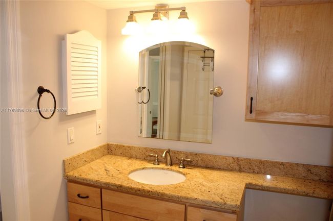APT-2111 - 1280 S Alhambra Cir, Condo with 2 bedrooms, 2 bathrooms and null parking in Coral Gables FL | Image 10