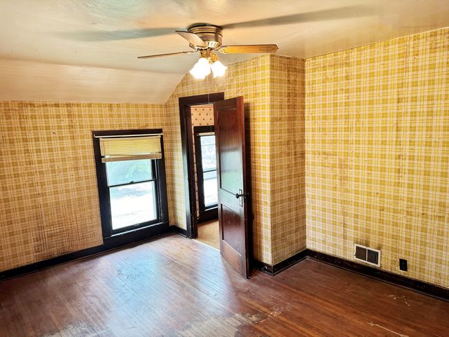 211 N 5 Th St, House other with 3 bedrooms, 1 bathrooms and 6 parking in Chatsworth IL | Image 14