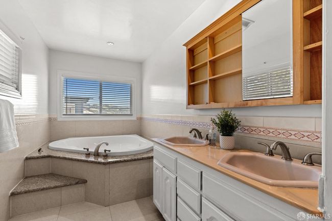 6481 Sunnyslope Ave, House other with 4 bedrooms, 3 bathrooms and 2 parking in Castro Valley CA | Image 25