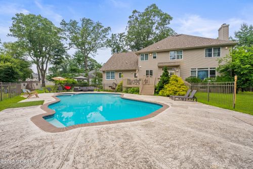 21 Old Queens Ct, Eatontown, NJ, 07724-2428 | Card Image