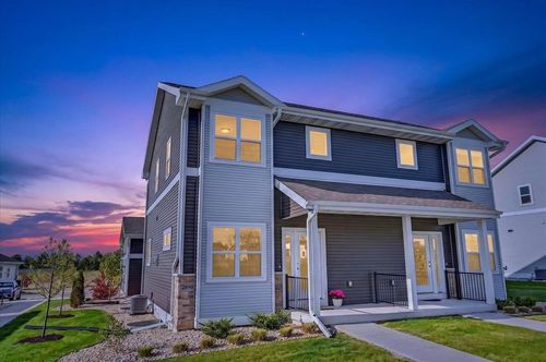 2890 Wild Goose Way, Stoughton, WI, 53589 | Card Image