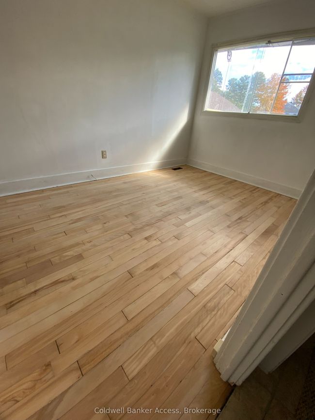 11 Laurentian St, House other with 4 bedrooms, 1 bathrooms and 2 parking in Deep River ON | Image 35
