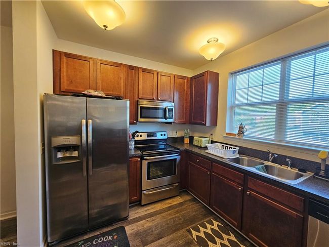 APT-206 - 4308 Hillingdon Bnd, House attached with 2 bedrooms, 2 bathrooms and null parking in Chesapeake VA | Image 9