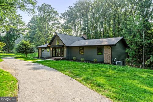 615 Cricklewood Rd, WEST CHESTER, PA, 19382-8507 | Card Image