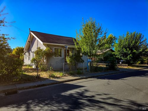 360 S Lenore Ave, Willits, CA, 95490-4004 | Card Image