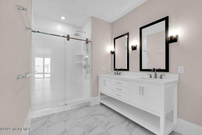 primary bathroom suite | Image 15