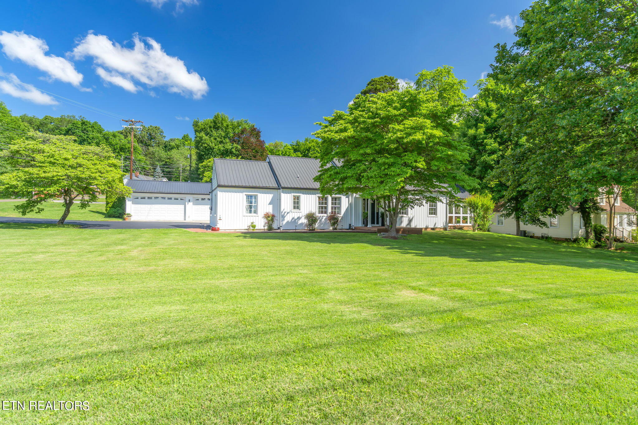 Cedar Ln, Knoxville, TN 37918