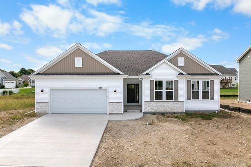 1549 Patton Dr, Hartford, WI, 53027 | Card Image
