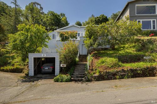 31 Martens Blvd, San Rafael, CA, 94901-5028 | Card Image