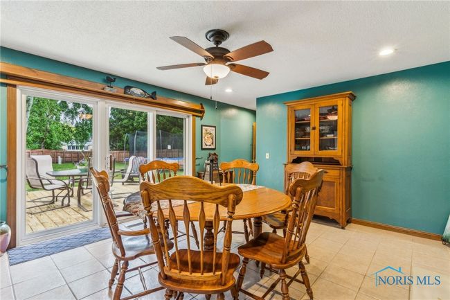 6727 Pelton Dr, House other with 3 bedrooms, 2 bathrooms and 2 parking in Whitehouse OH | Image 19