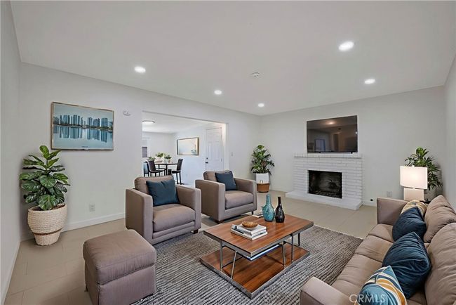Virtually Staged! | Image 38