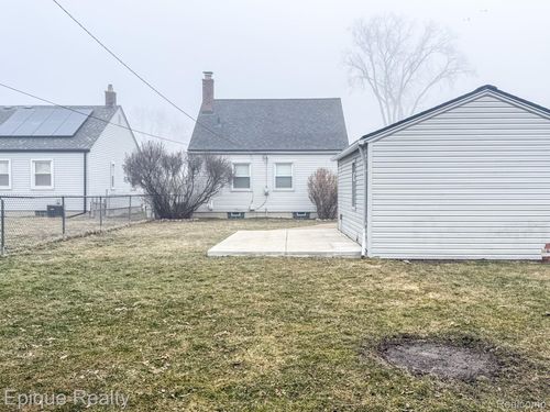 3711 Hunter Ave, Royal Oak, MI, 48073-2137 | Card Image