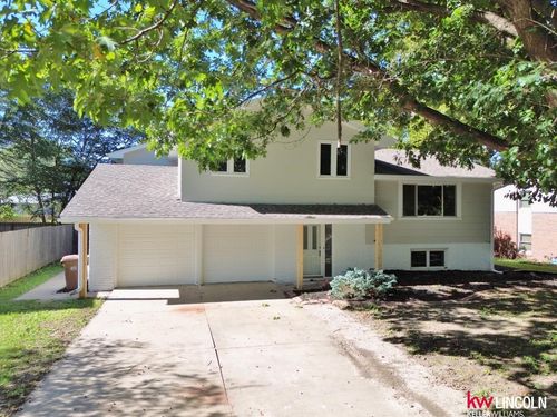 431 Driftwood Drive, Lincoln, NE, 68510 | Card Image